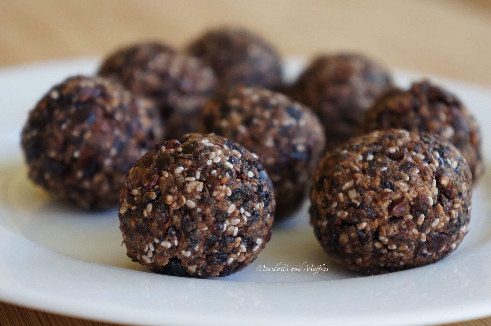 Nutfree Bliss Balls - Cranberry &amp; Chia Seeds